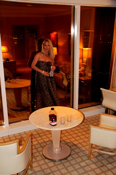 ���-�����